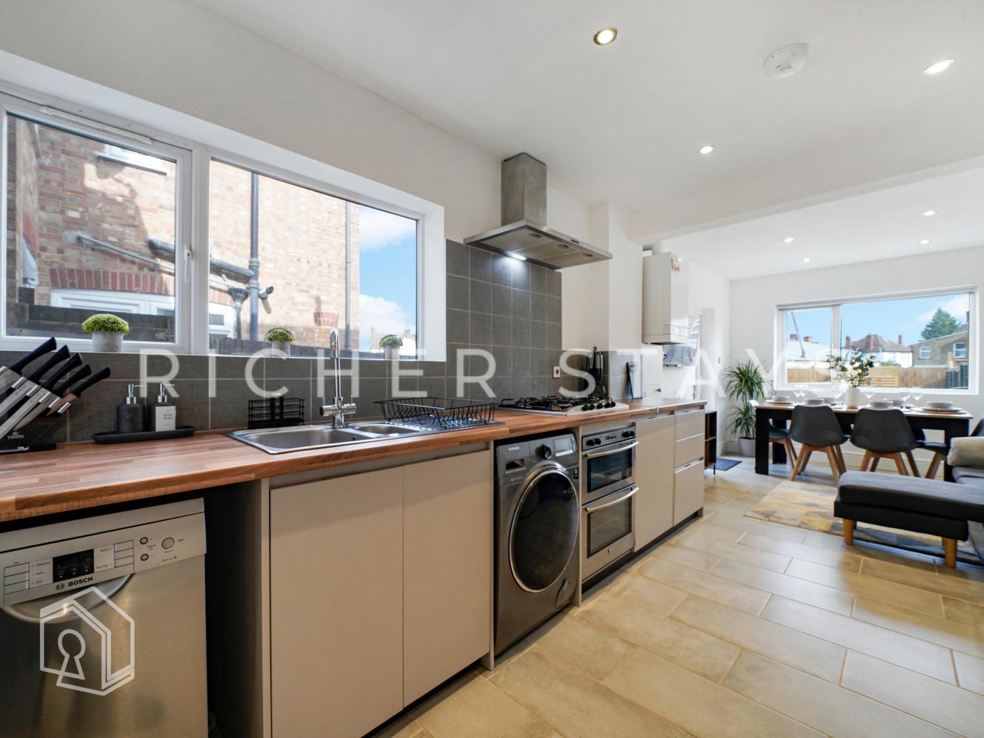 Watford Large 5Br Home - Contractors & Families Watford (Hertfordshire) Exterior foto